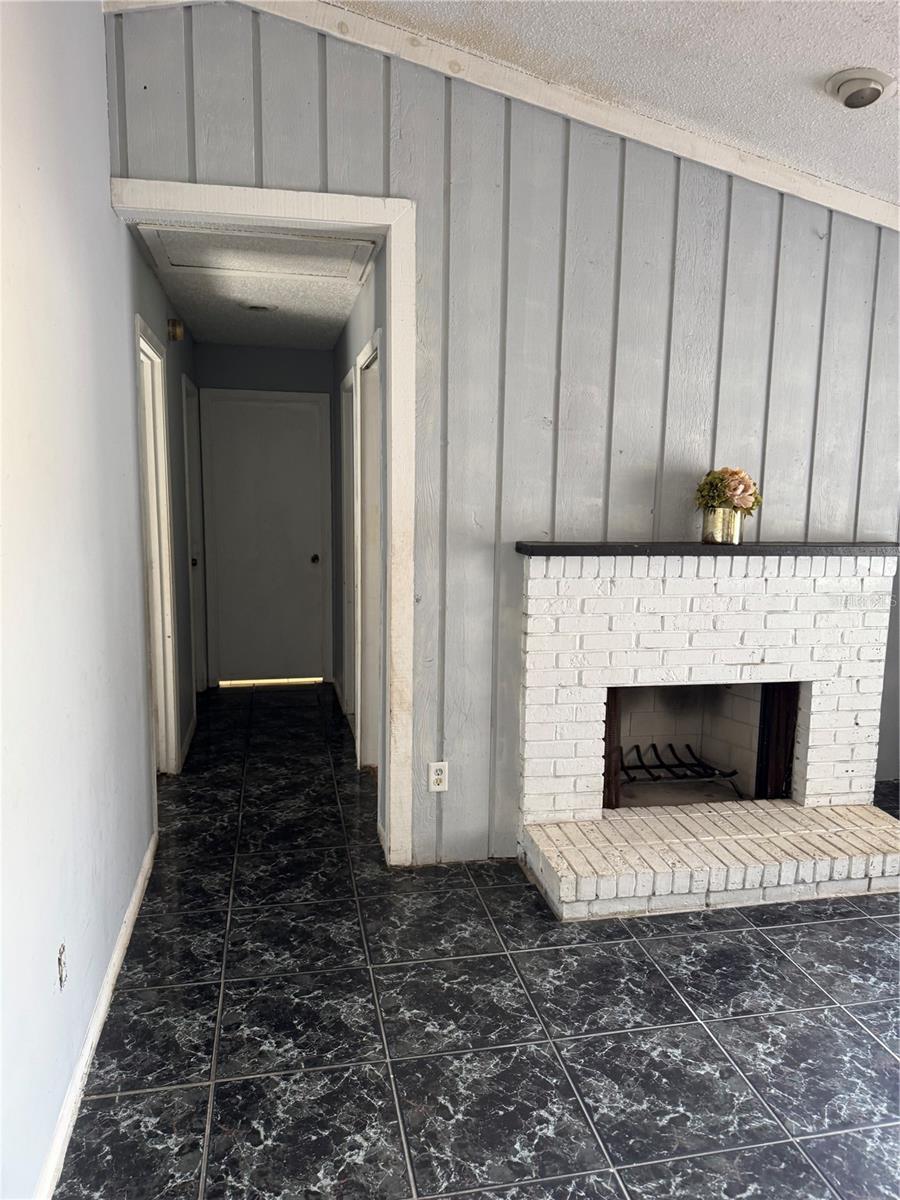 HOWELL COVE 4TH SEC - Residential