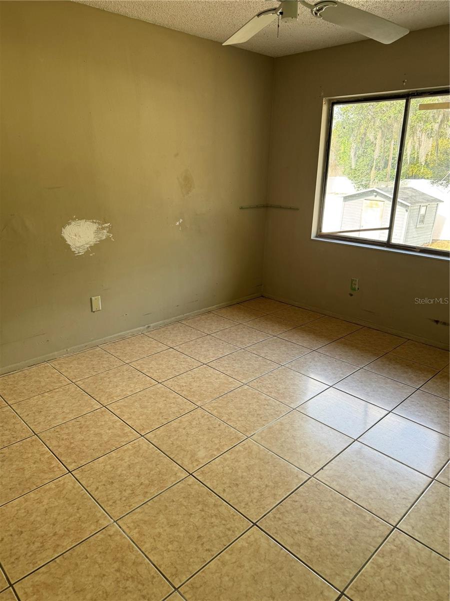 HOWELL COVE 4TH SEC - Residential