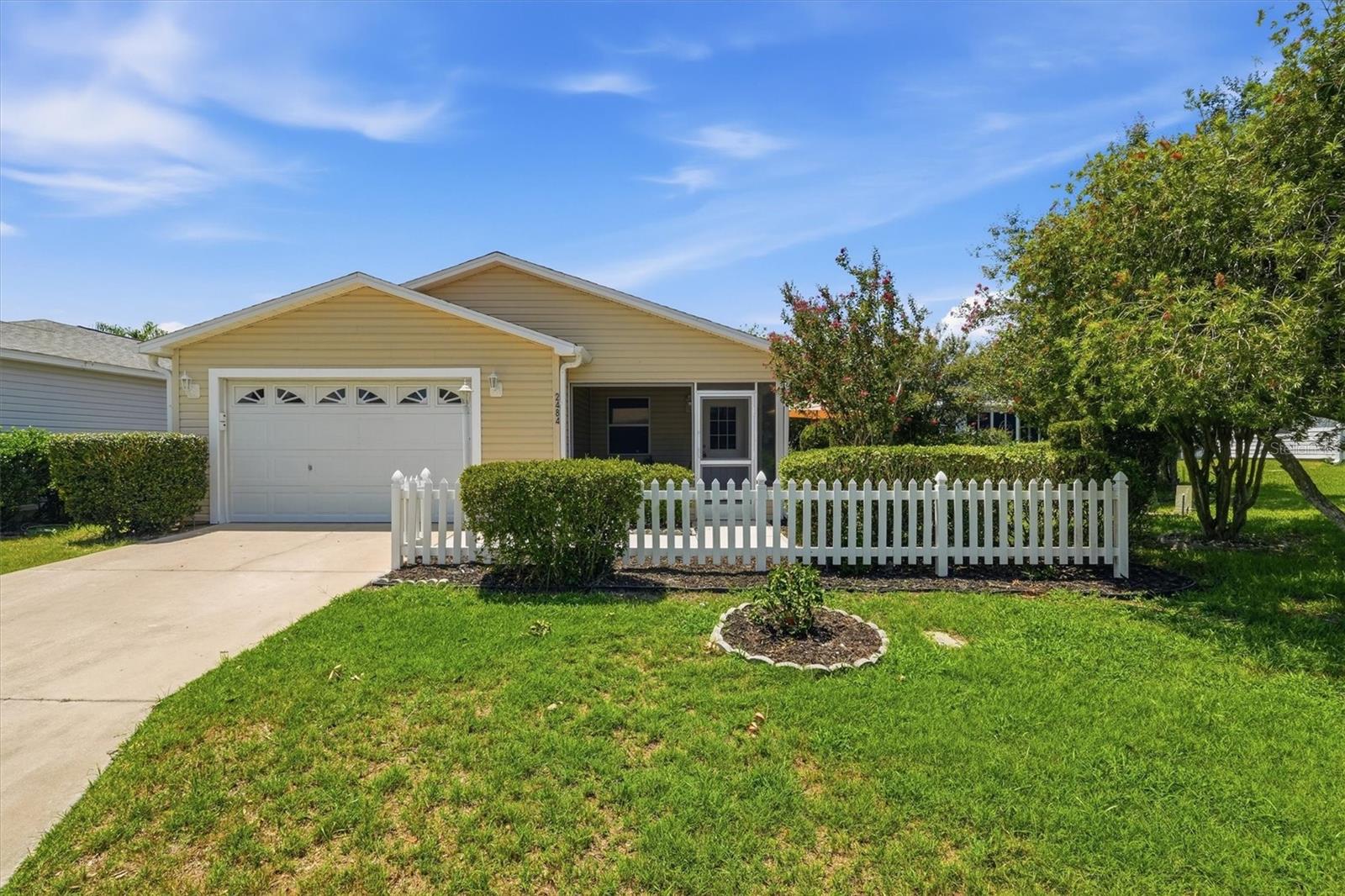 2484 KINGSTREE PLACE