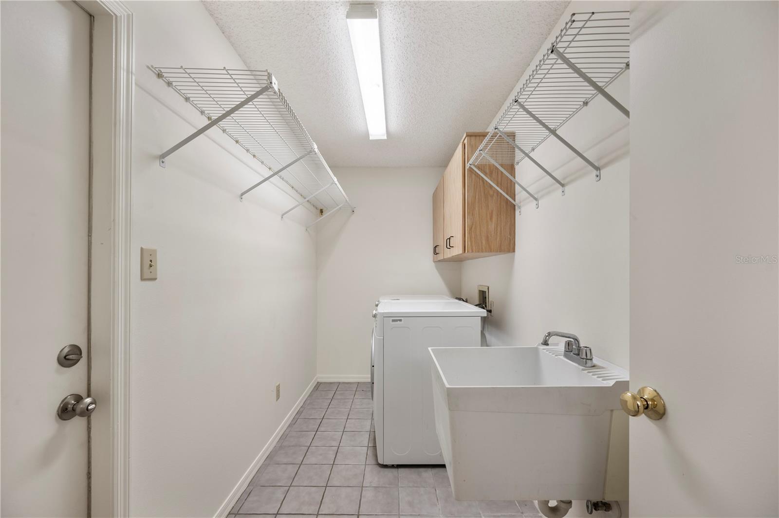 DEER BROOKE - Residential