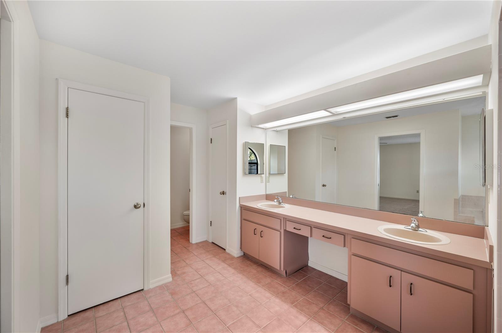 DEER BROOKE - Residential