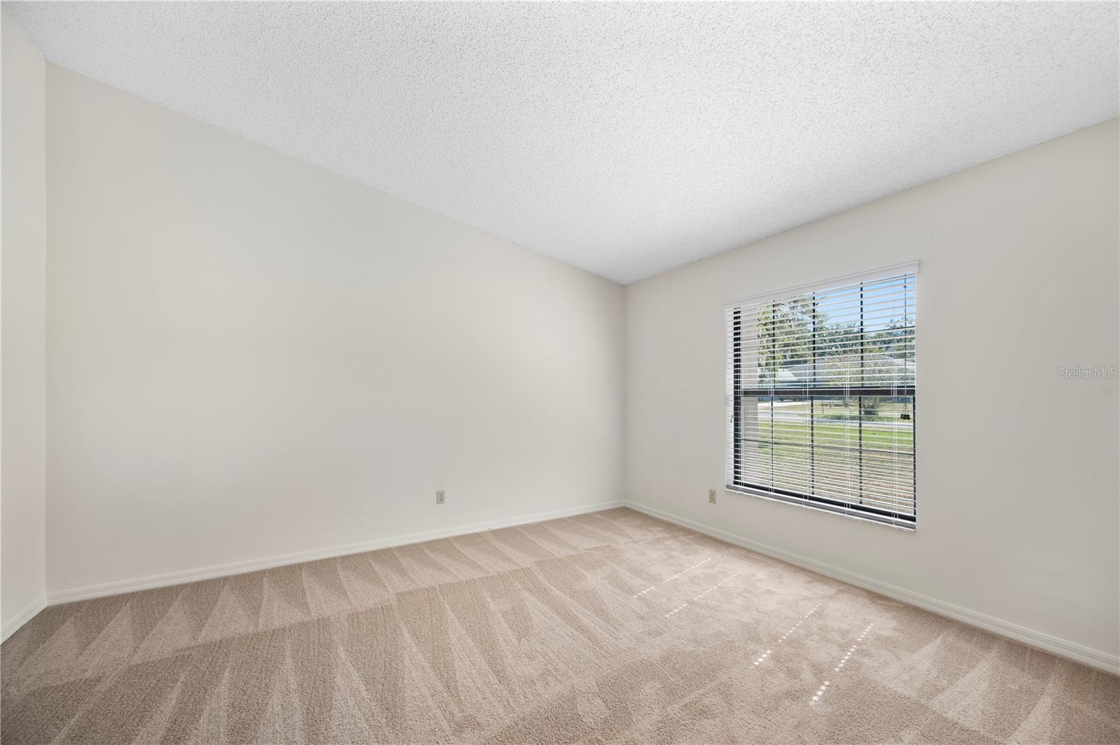 DEER BROOKE - Residential