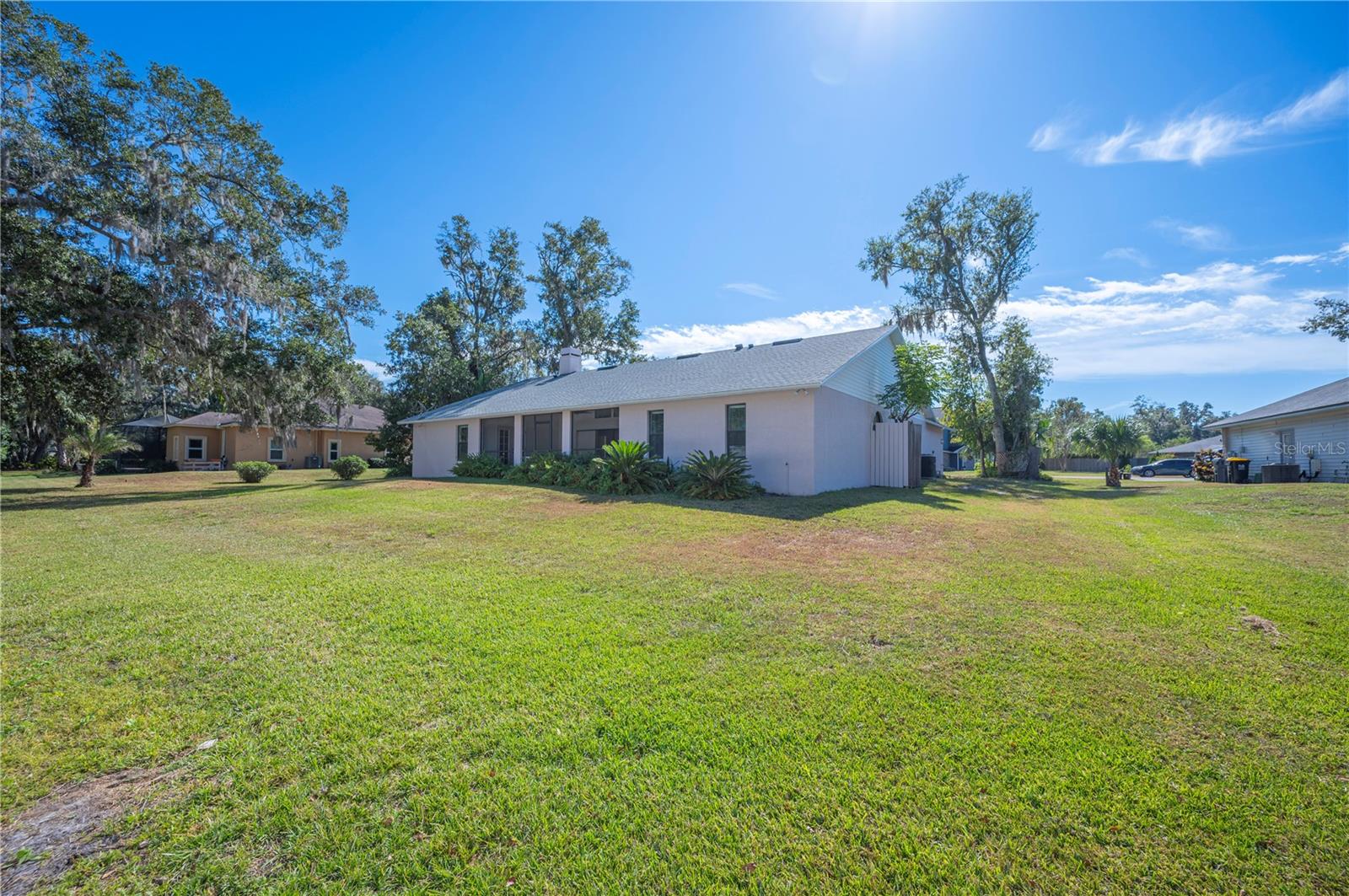 DEER BROOKE - Residential