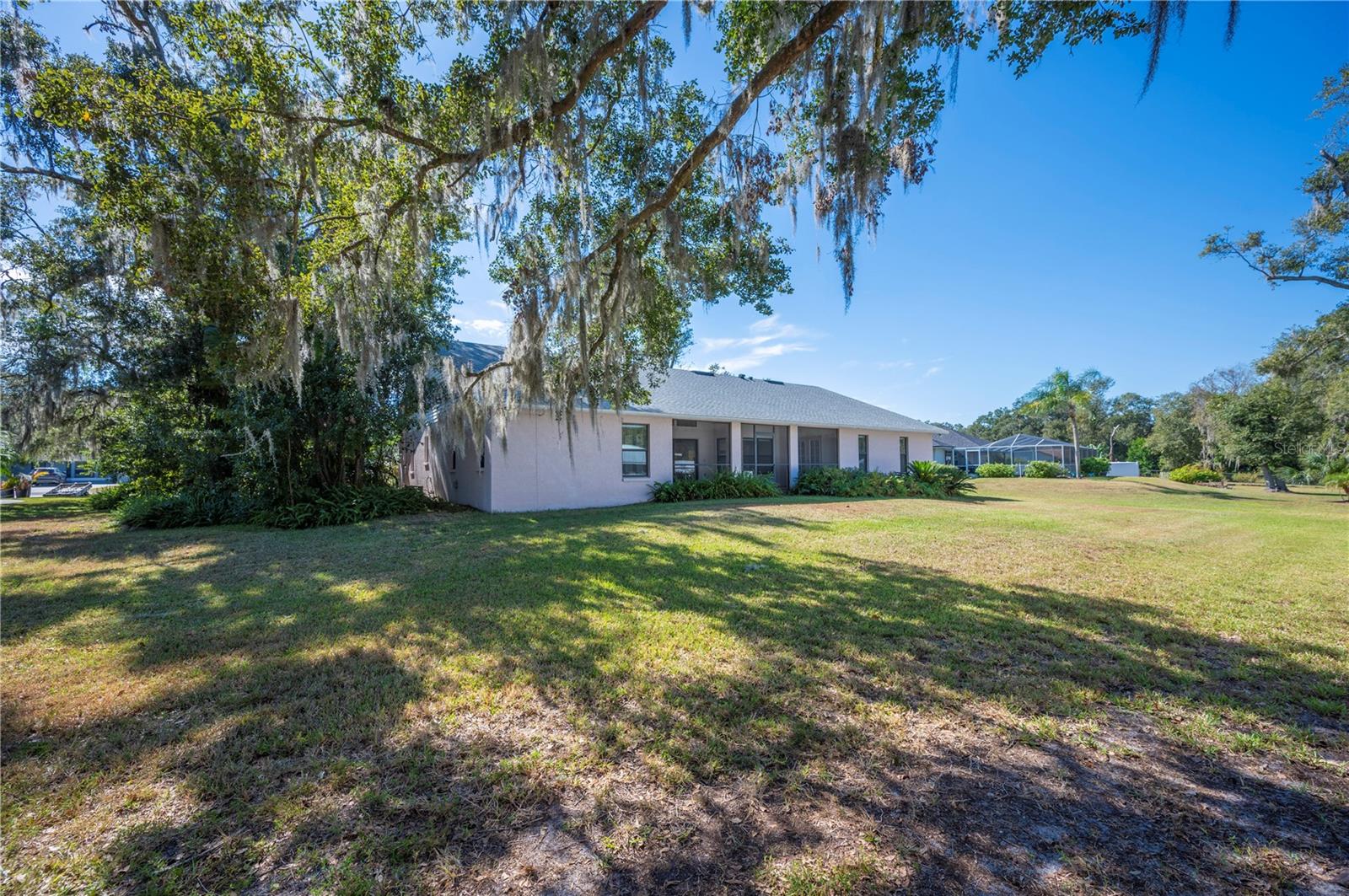 DEER BROOKE - Residential