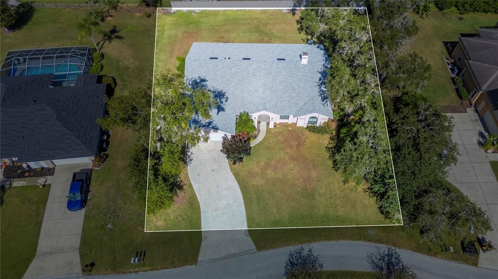 Photo of 5743 Deer Flag Drive, Lakeland, FL 33811 (MLS # L4956844)