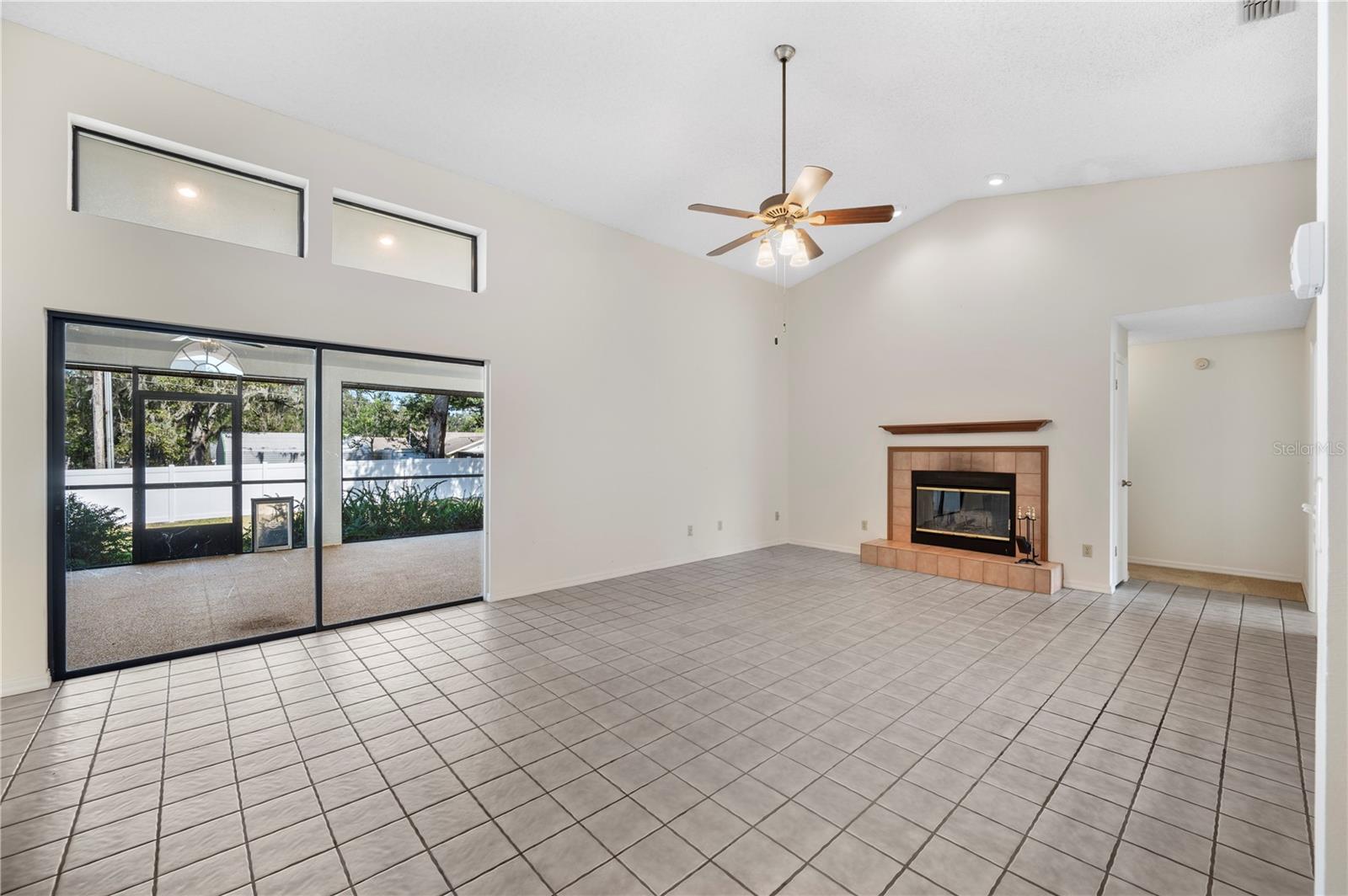 DEER BROOKE - Residential