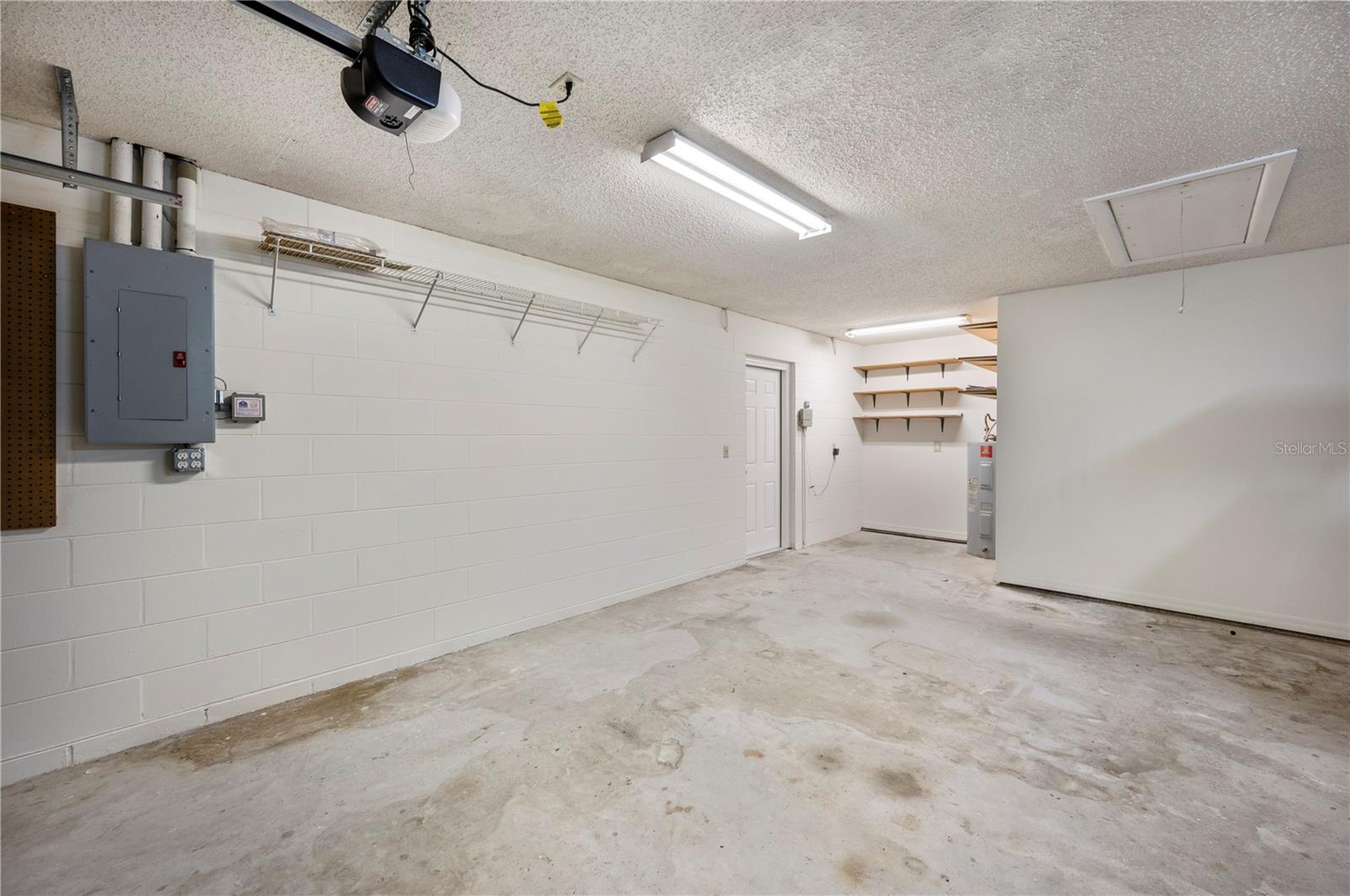 DEER BROOKE - Residential