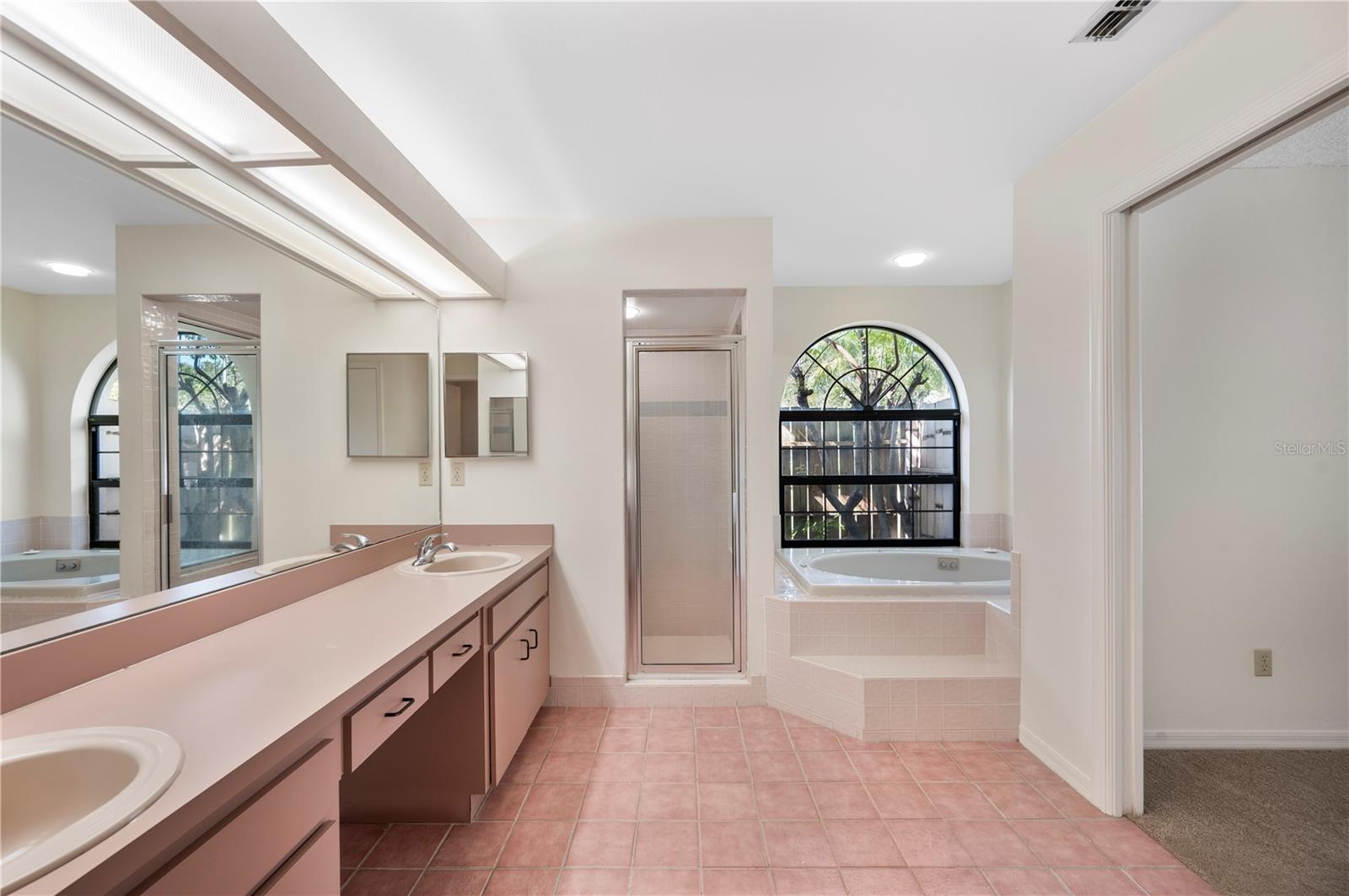 DEER BROOKE - Residential