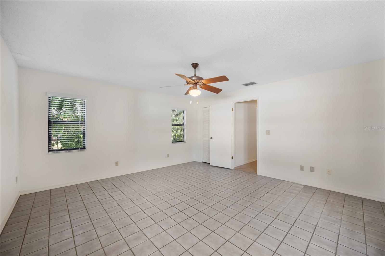 DEER BROOKE - Residential