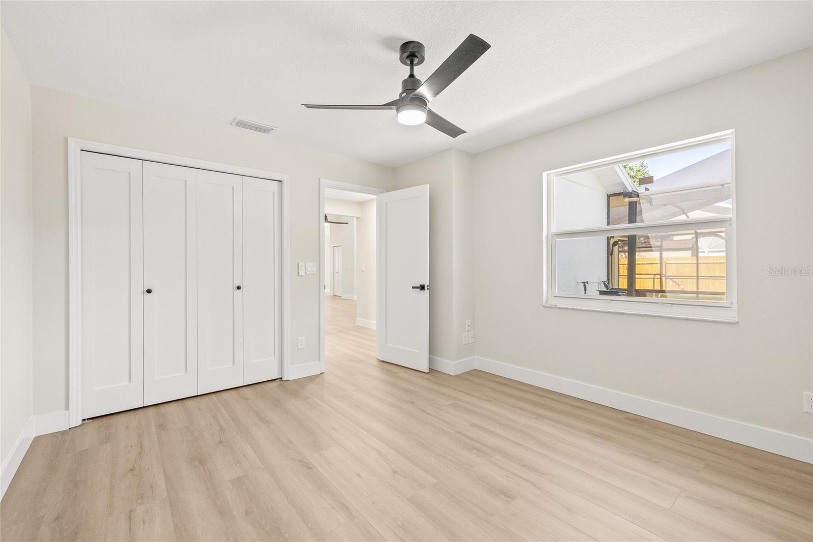 BARRINGTON HILLS - Residential