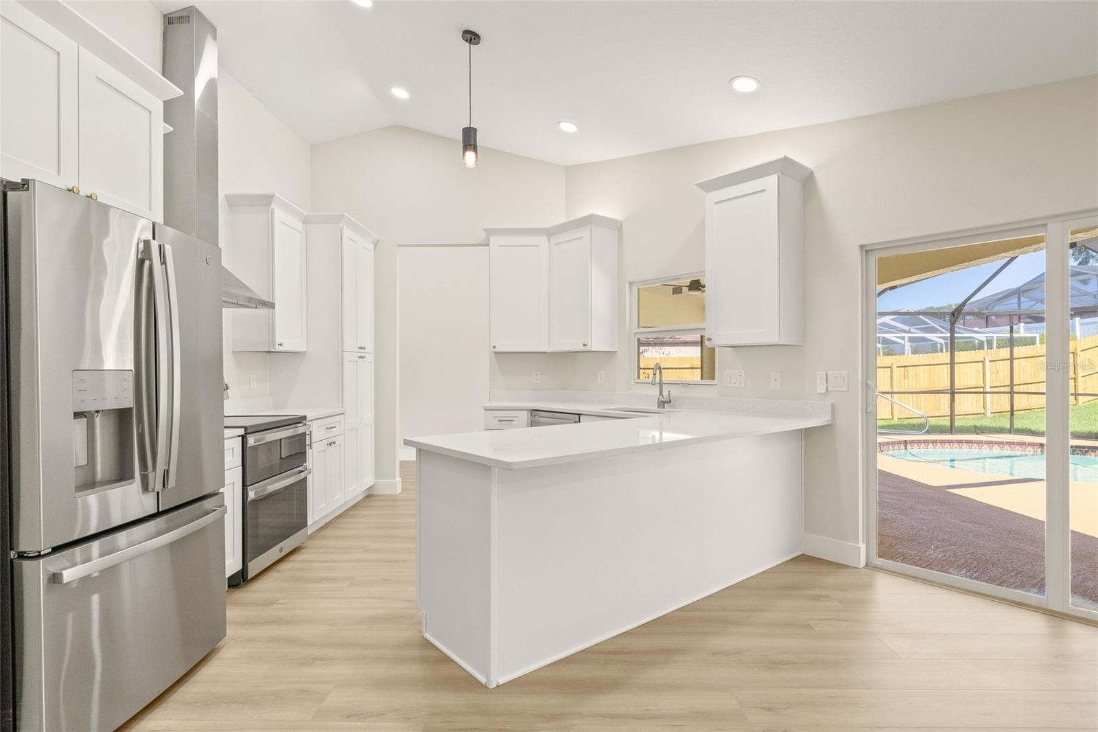 BARRINGTON HILLS - Residential