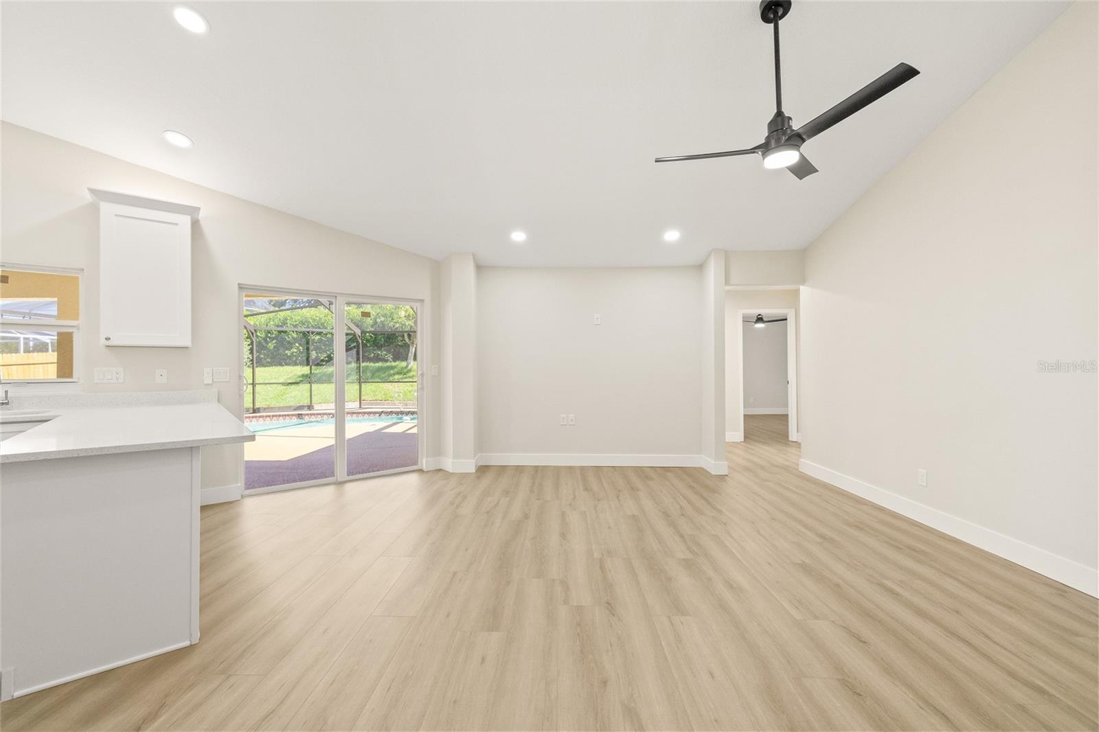 BARRINGTON HILLS - Residential