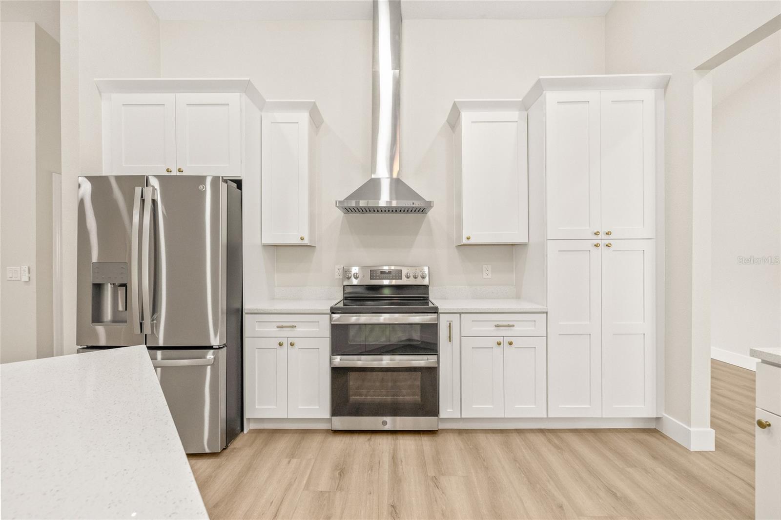 BARRINGTON HILLS - Residential