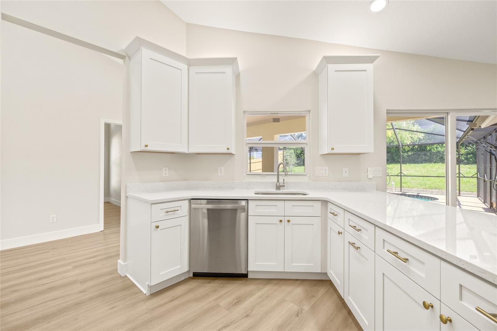 BARRINGTON HILLS - Residential