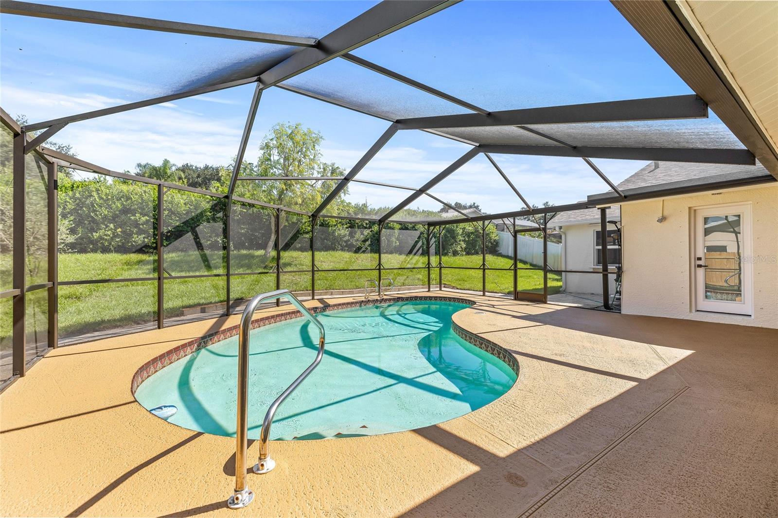 BARRINGTON HILLS - Residential