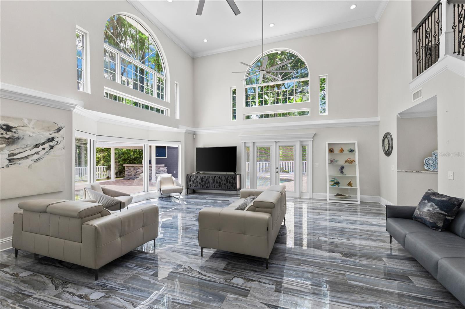 CRENSHAW LAKES - Residential