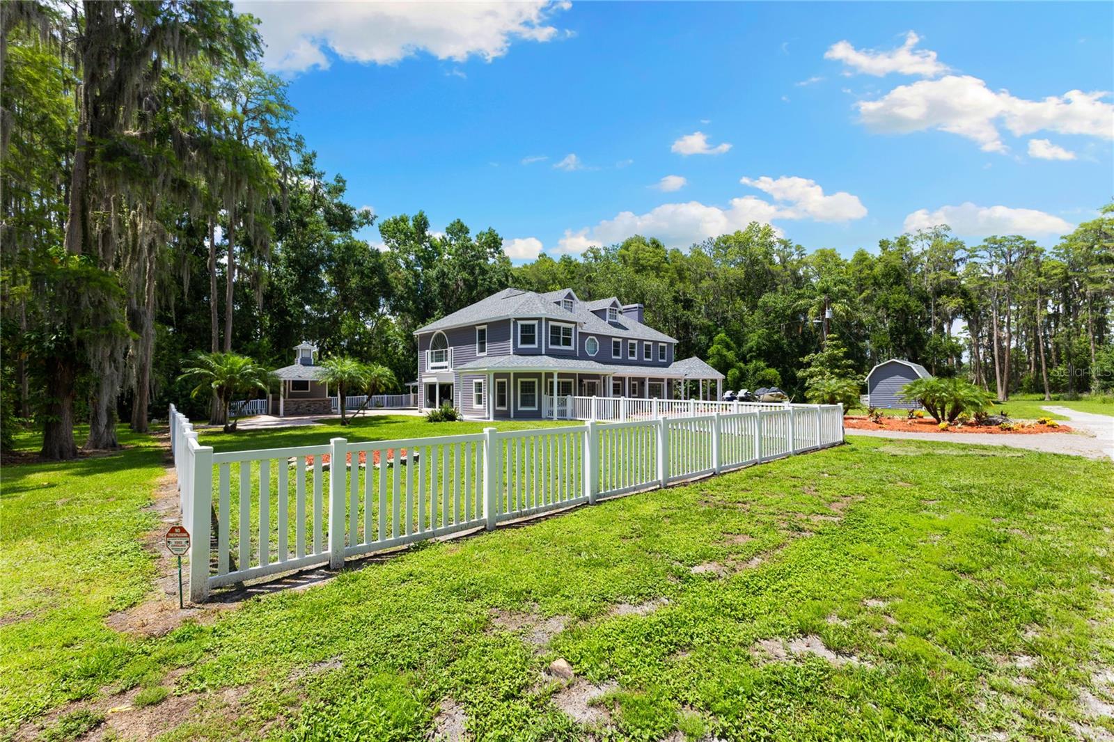 CRENSHAW LAKES - Residential
