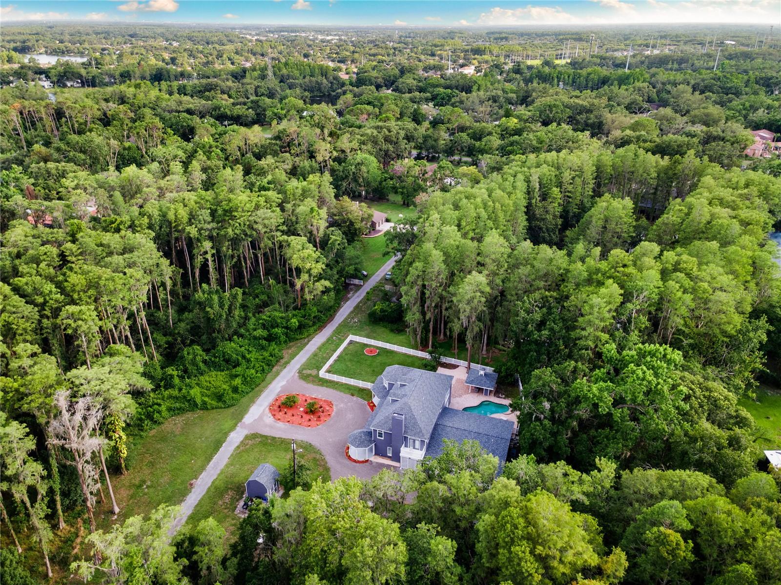 CRENSHAW LAKES - Residential