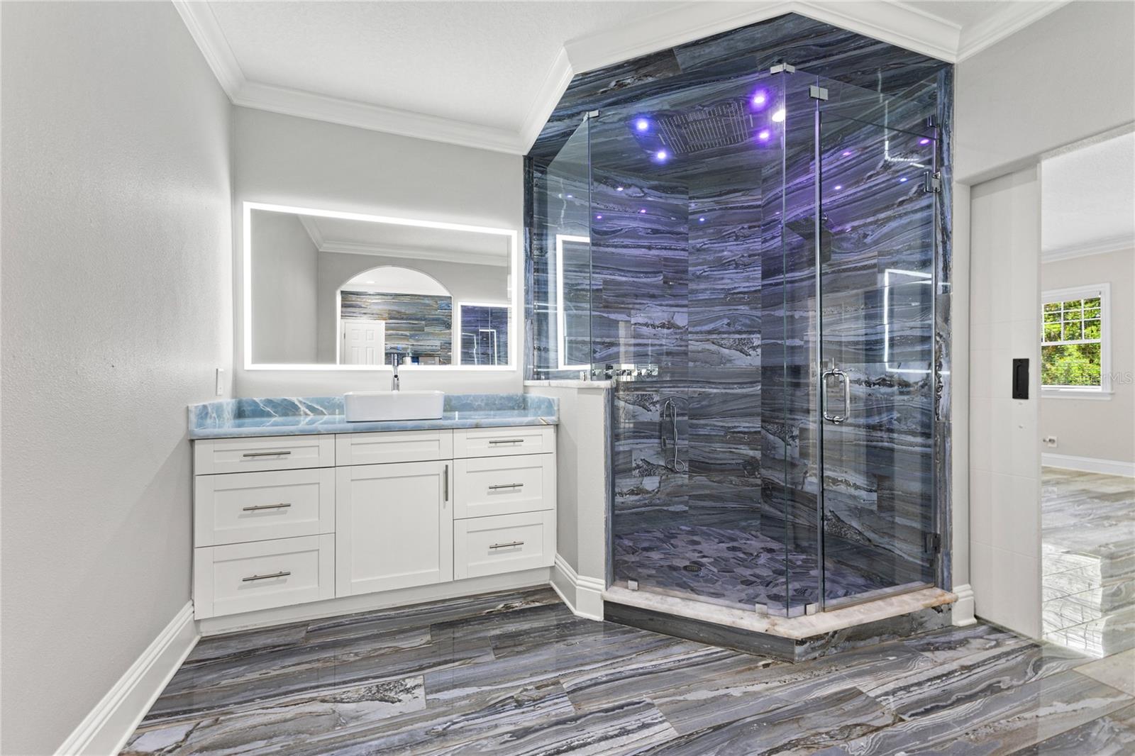 CRENSHAW LAKES - Residential