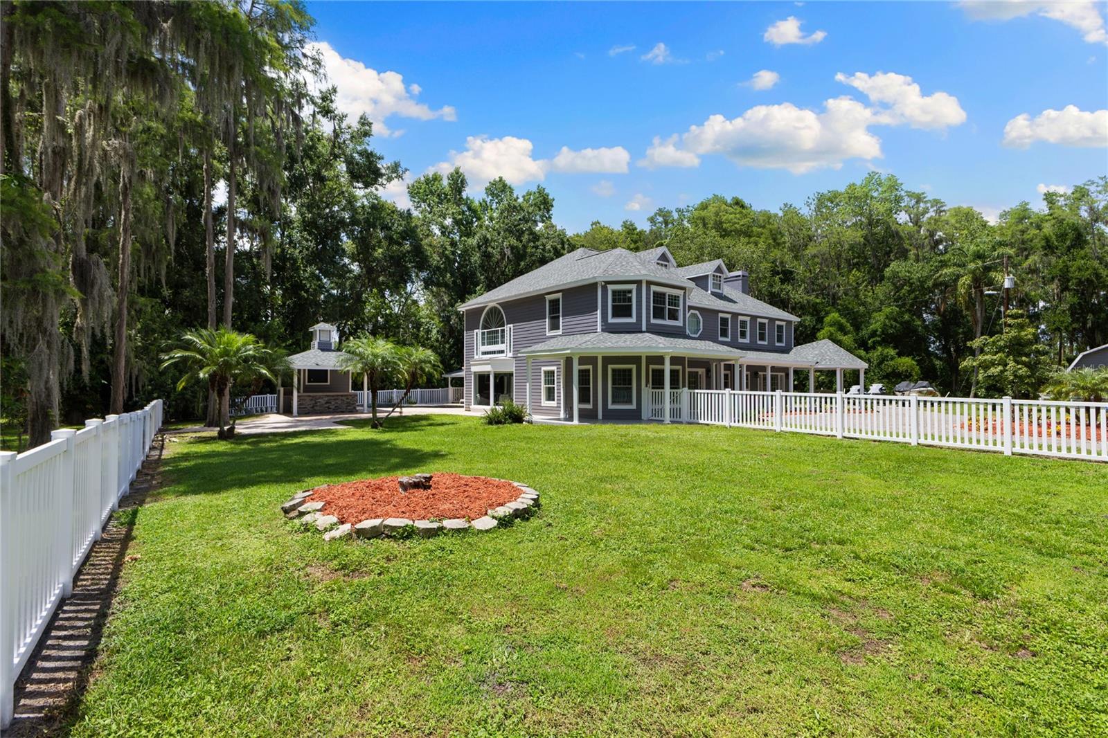 CRENSHAW LAKES - Residential