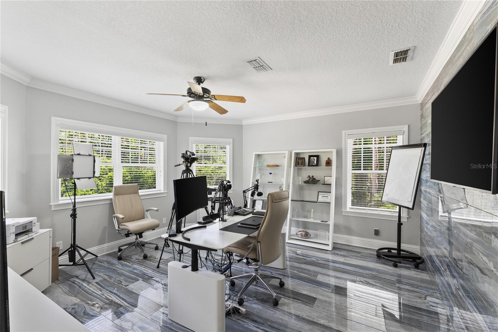 CRENSHAW LAKES - Residential