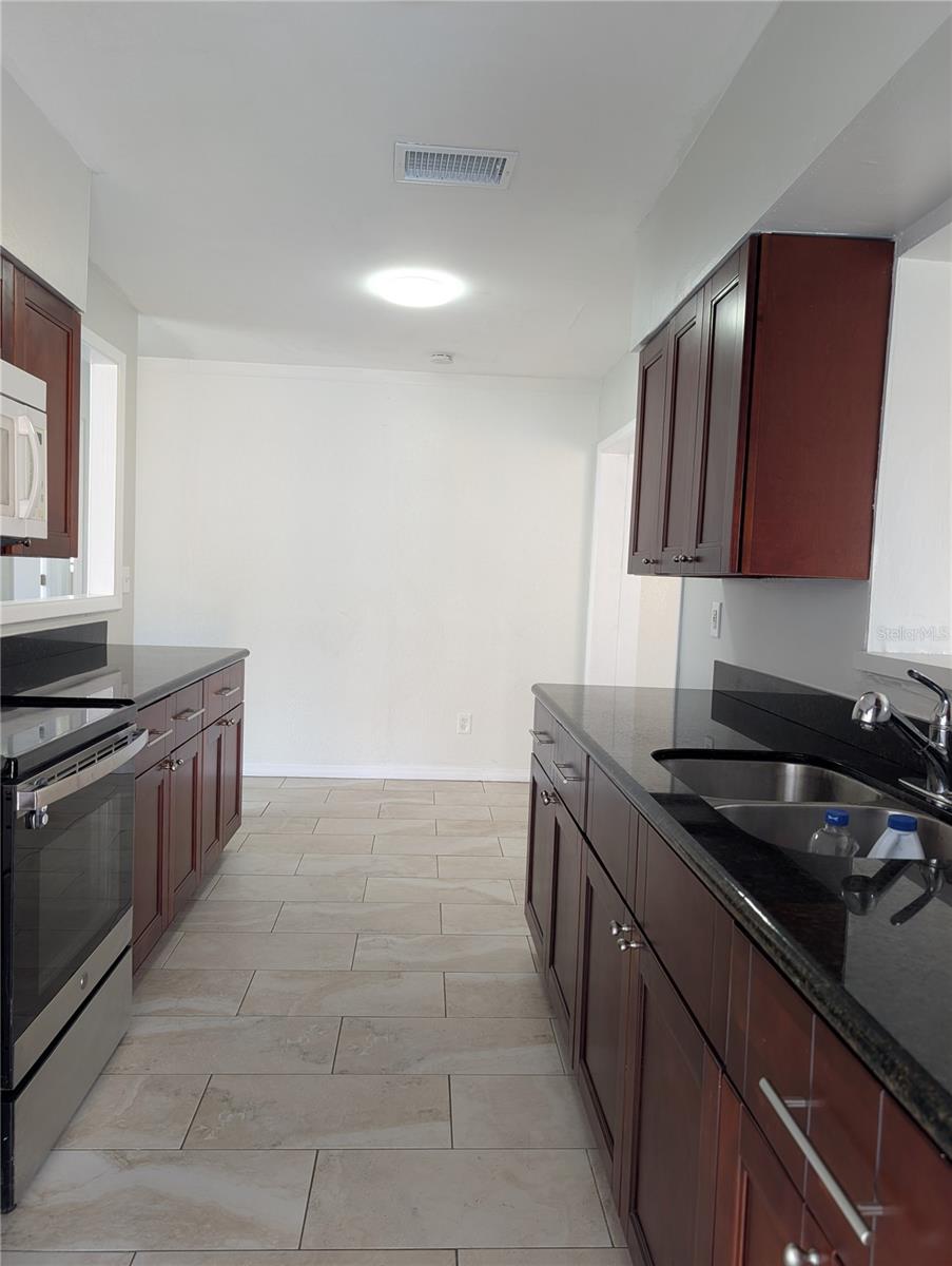 EAST LAKE PARK UNIT THREE - Residential