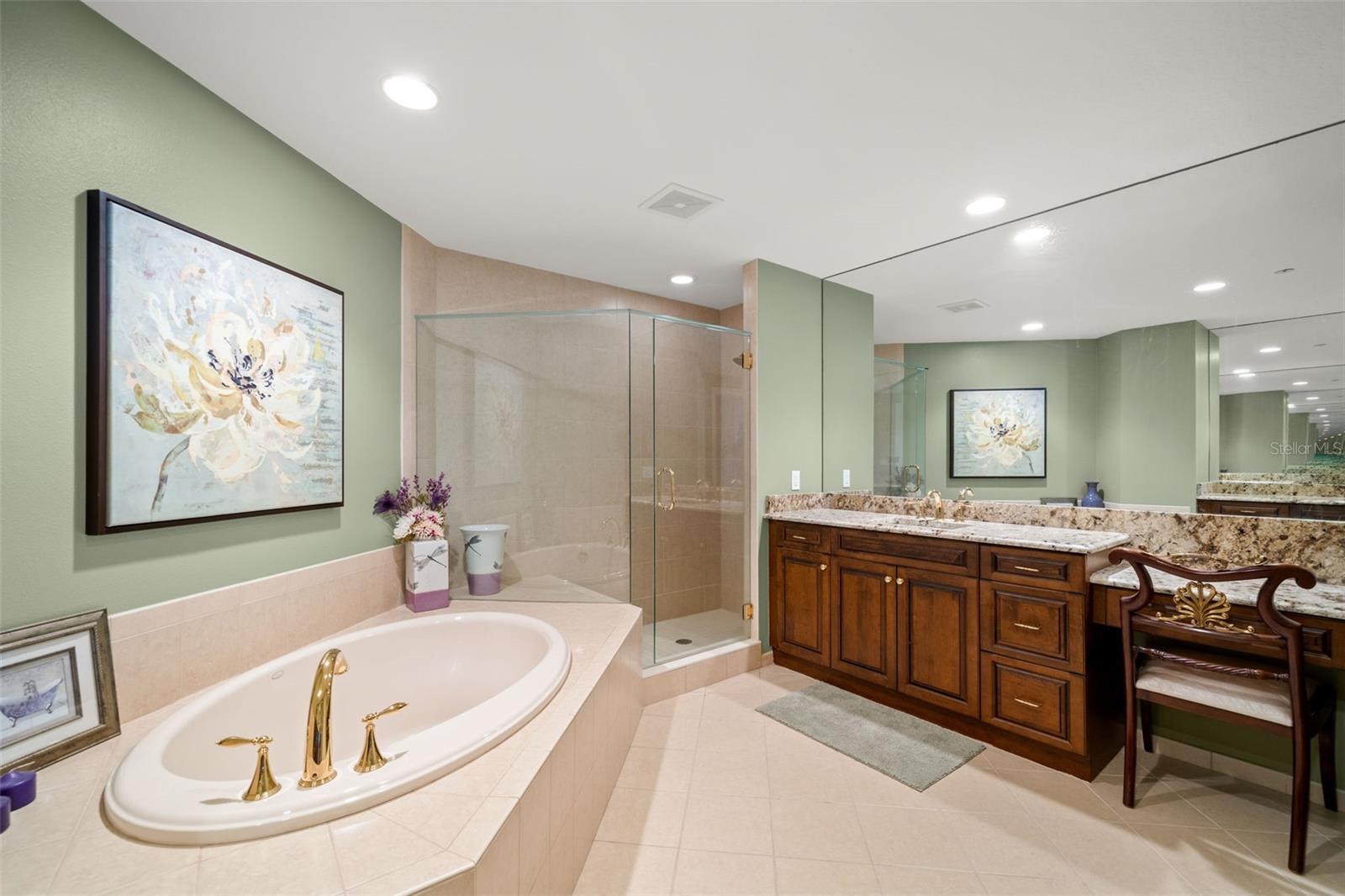 THE BELLAMY ON THE BAYSHORE A - Residential