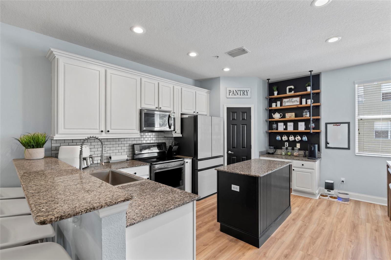 BAYOU GRANDE TOWNHOME COMMUNITY - Residential