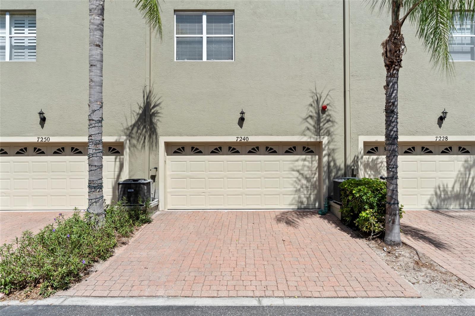 BAYOU GRANDE TOWNHOME COMMUNITY - Residential