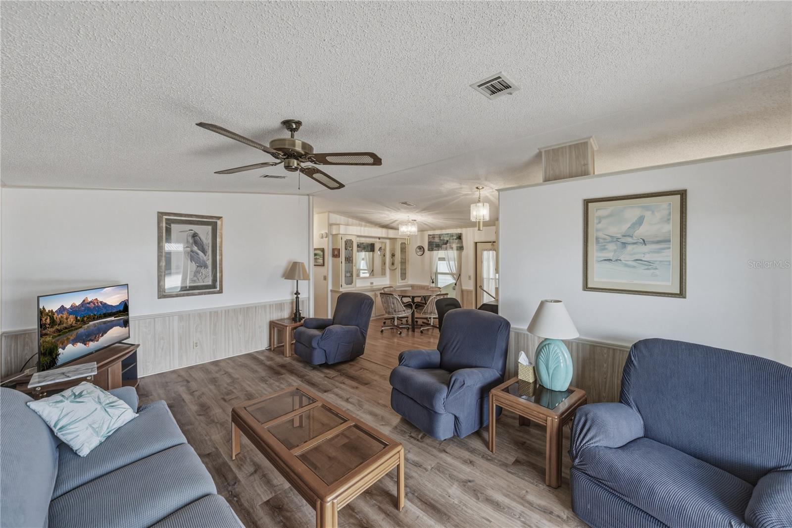 COLONY HILLS COMMUNITY - Residential