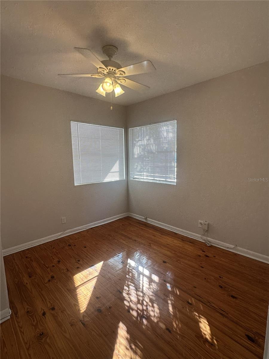 WEST LAND - Residential Lease