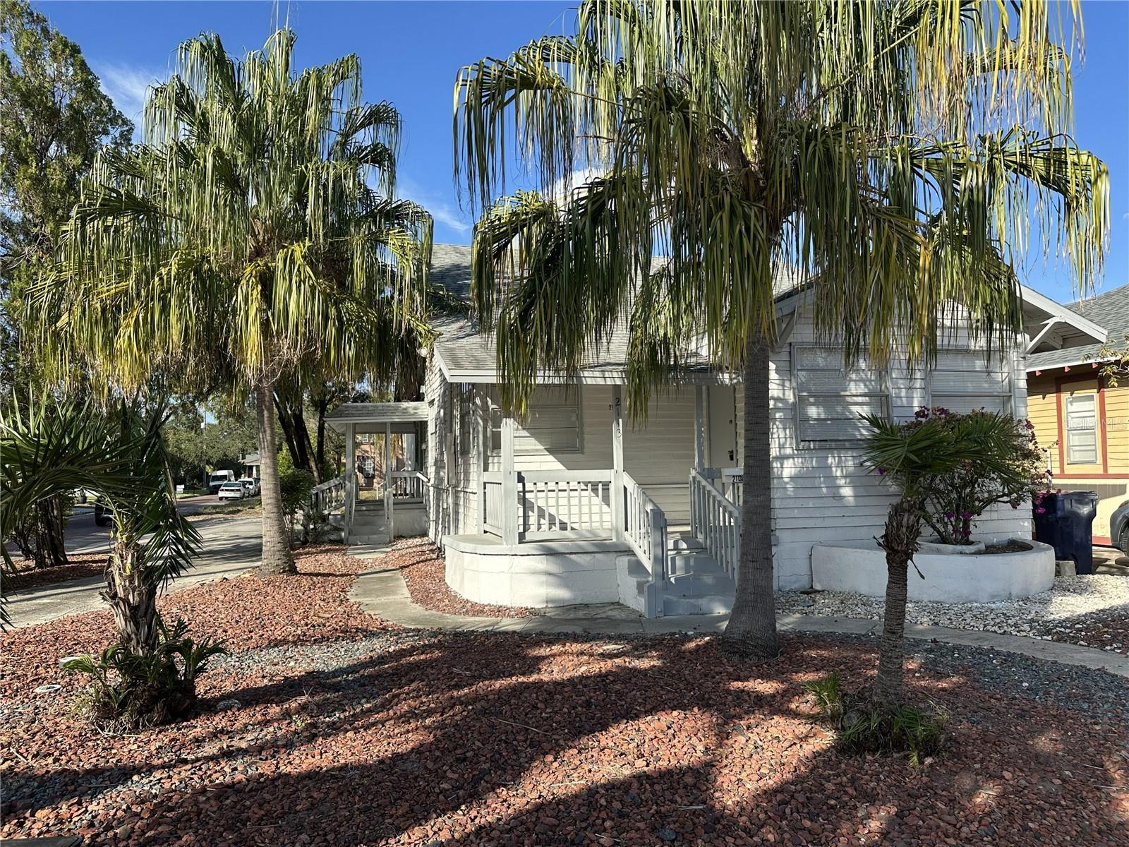 WEST LAND - Residential Lease