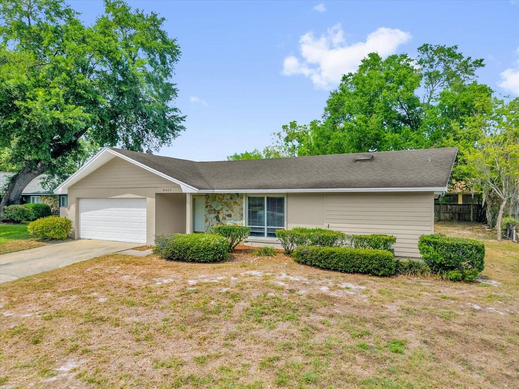 Photo of 8407 Roanne Drive, Orlando, FL 32817 (MLS # O6394593)
