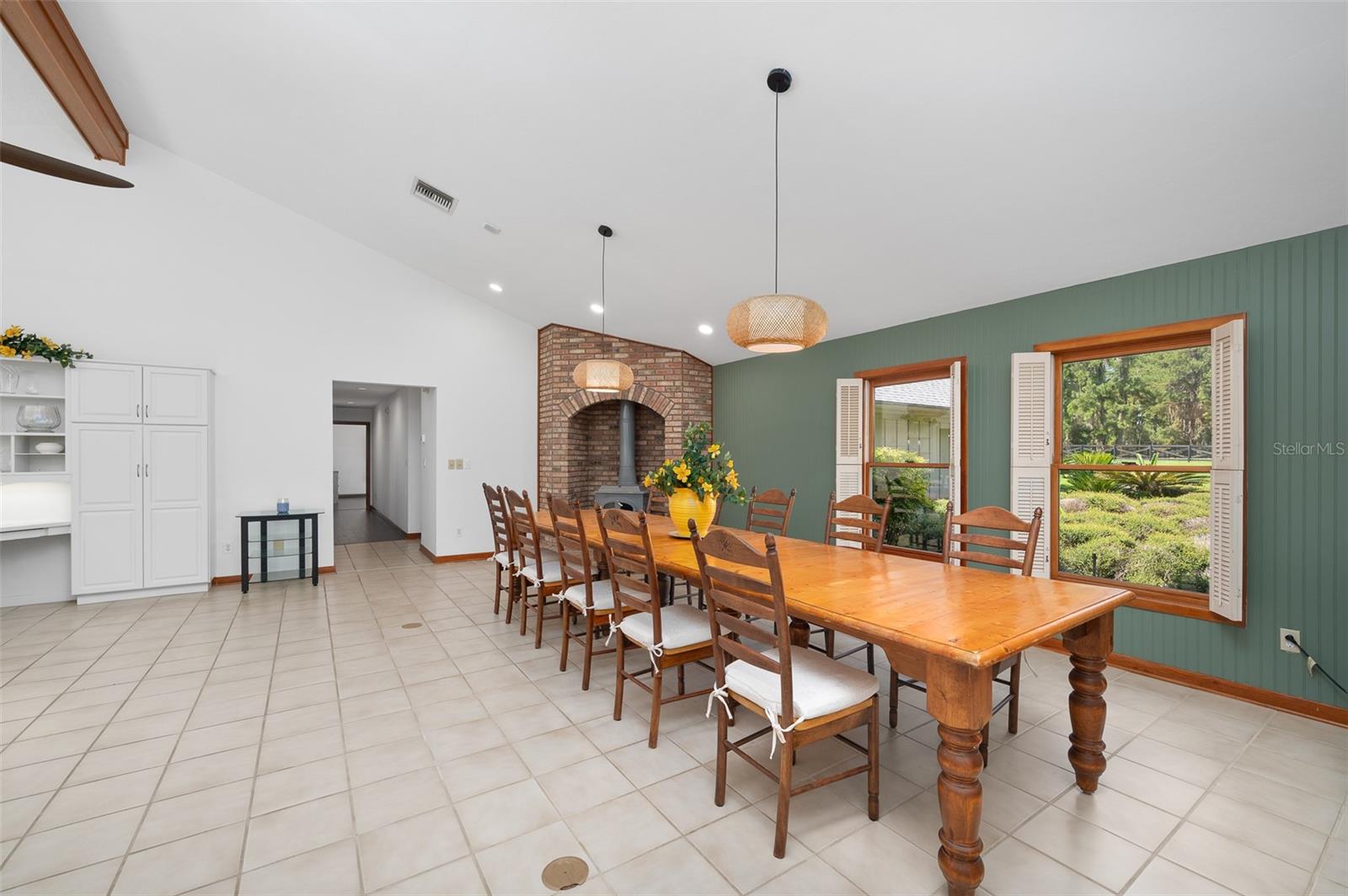 TOMOCA HILLS - Residential Lease