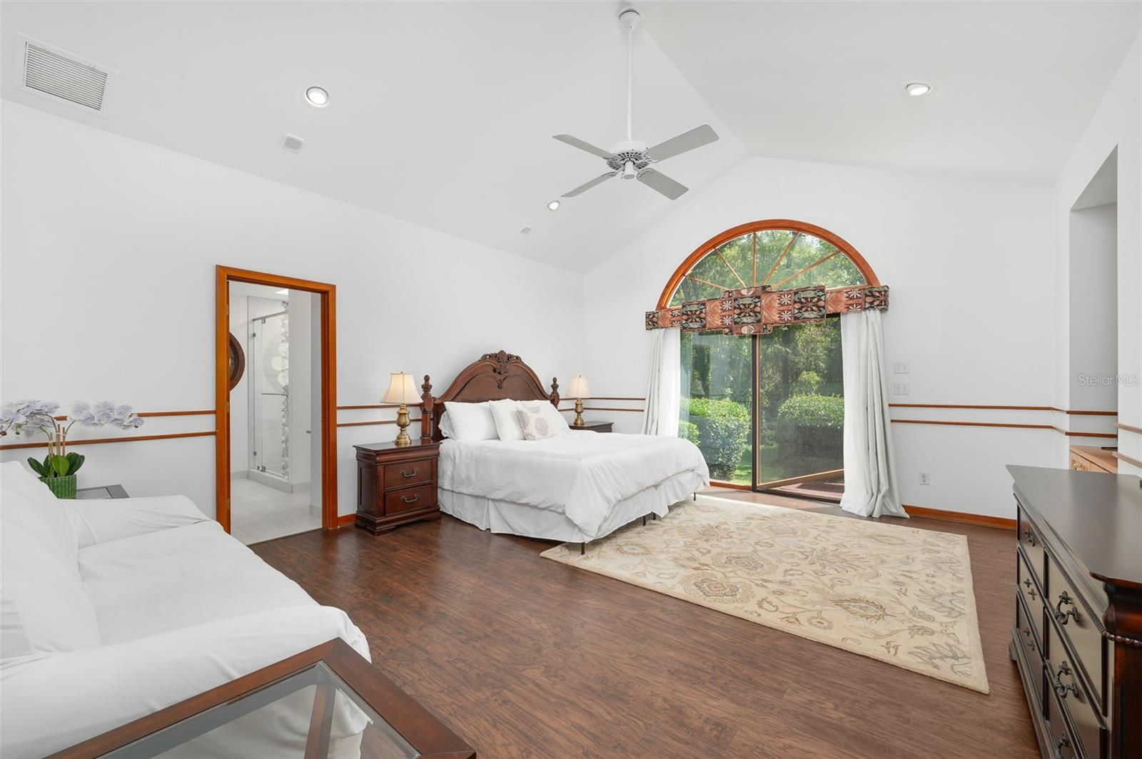 TOMOCA HILLS - Residential Lease