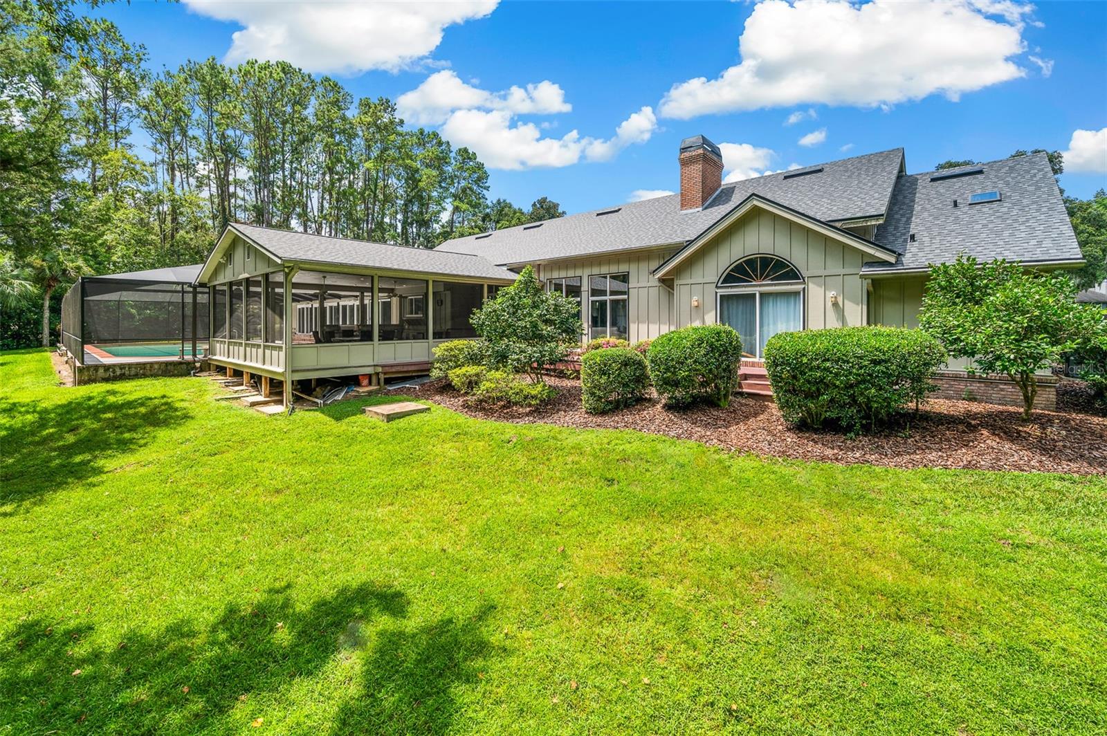 TOMOCA HILLS - Residential Lease