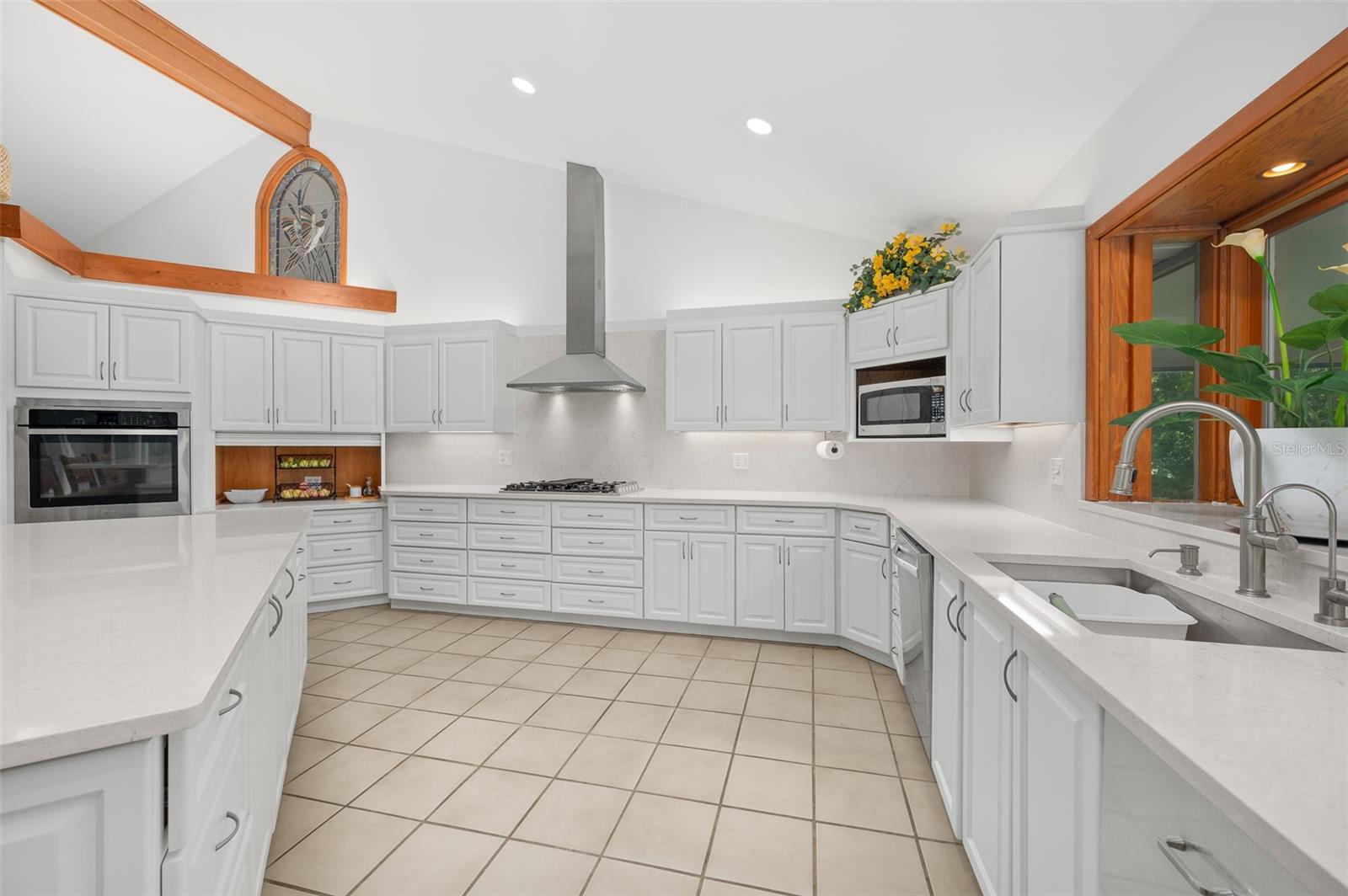 TOMOCA HILLS - Residential Lease