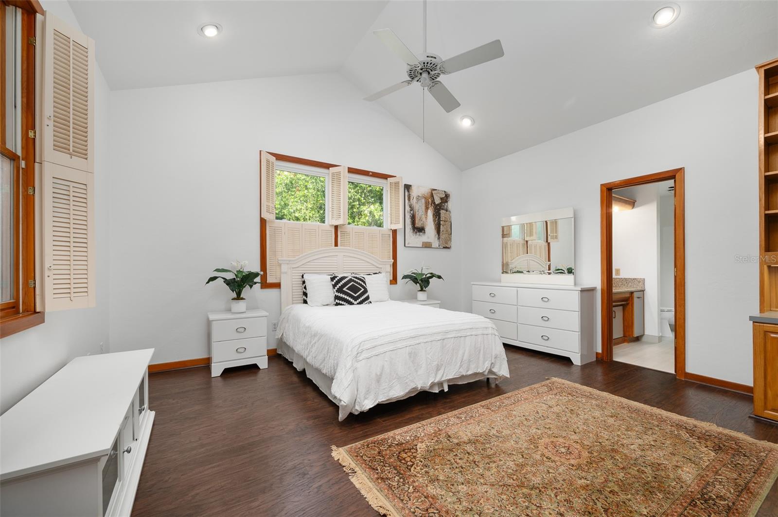 TOMOCA HILLS - Residential Lease