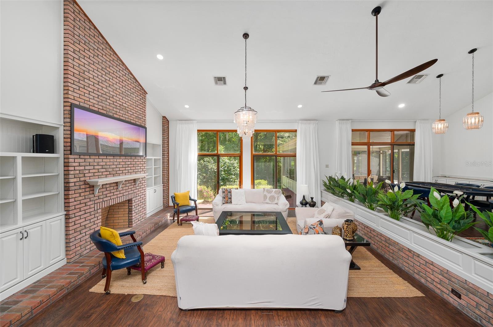 TOMOCA HILLS - Residential Lease