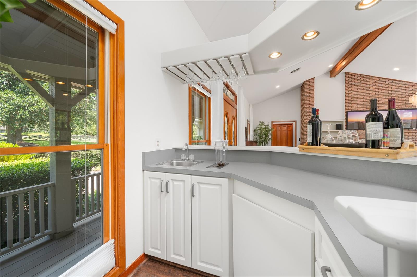 TOMOCA HILLS - Residential Lease