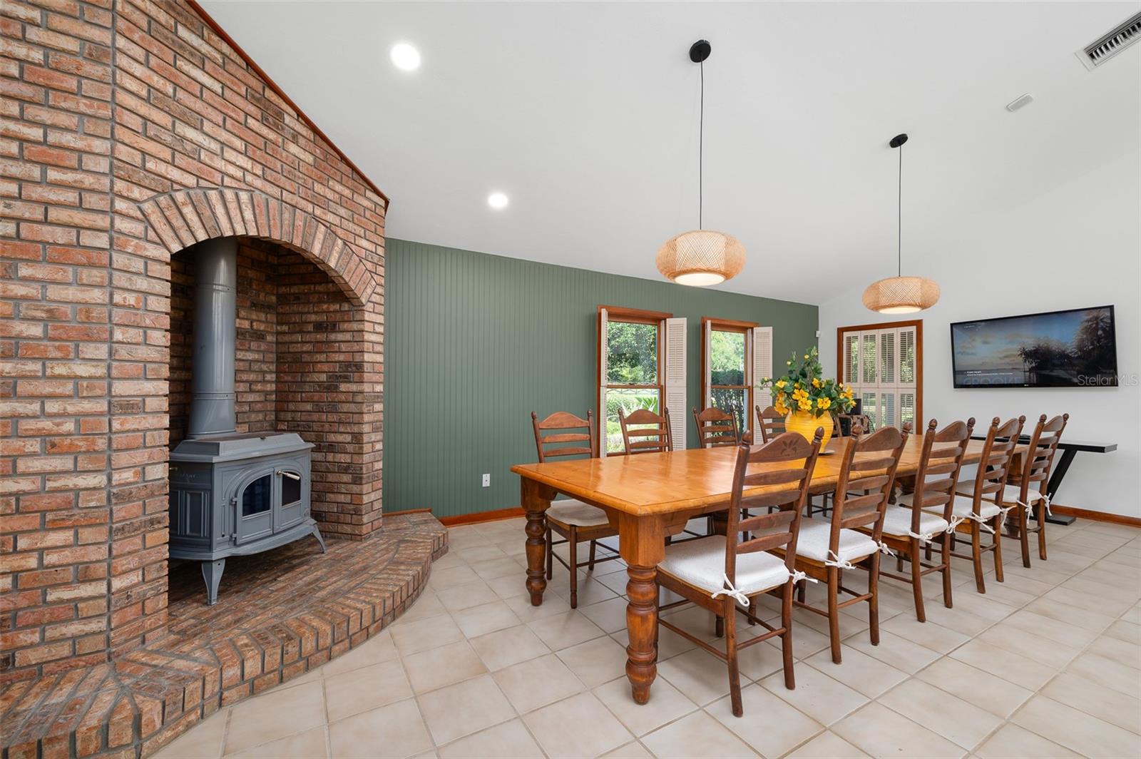 TOMOCA HILLS - Residential Lease