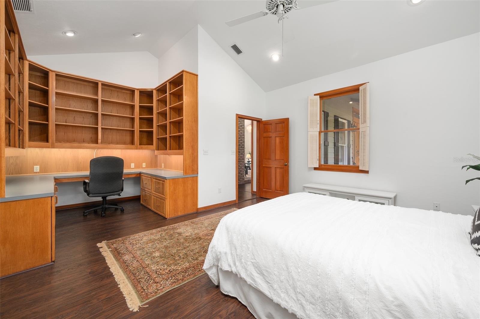 TOMOCA HILLS - Residential Lease