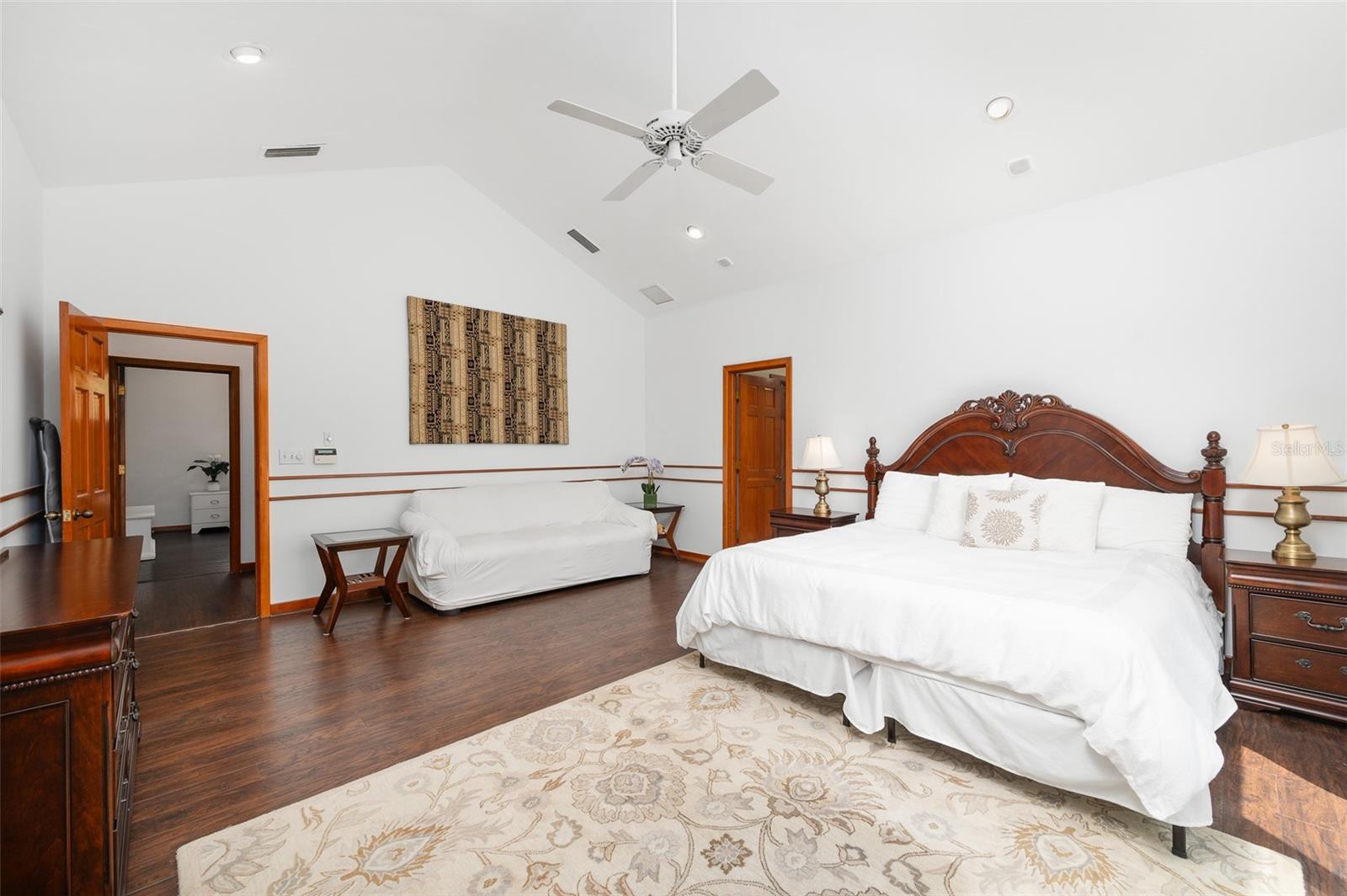 TOMOCA HILLS - Residential Lease