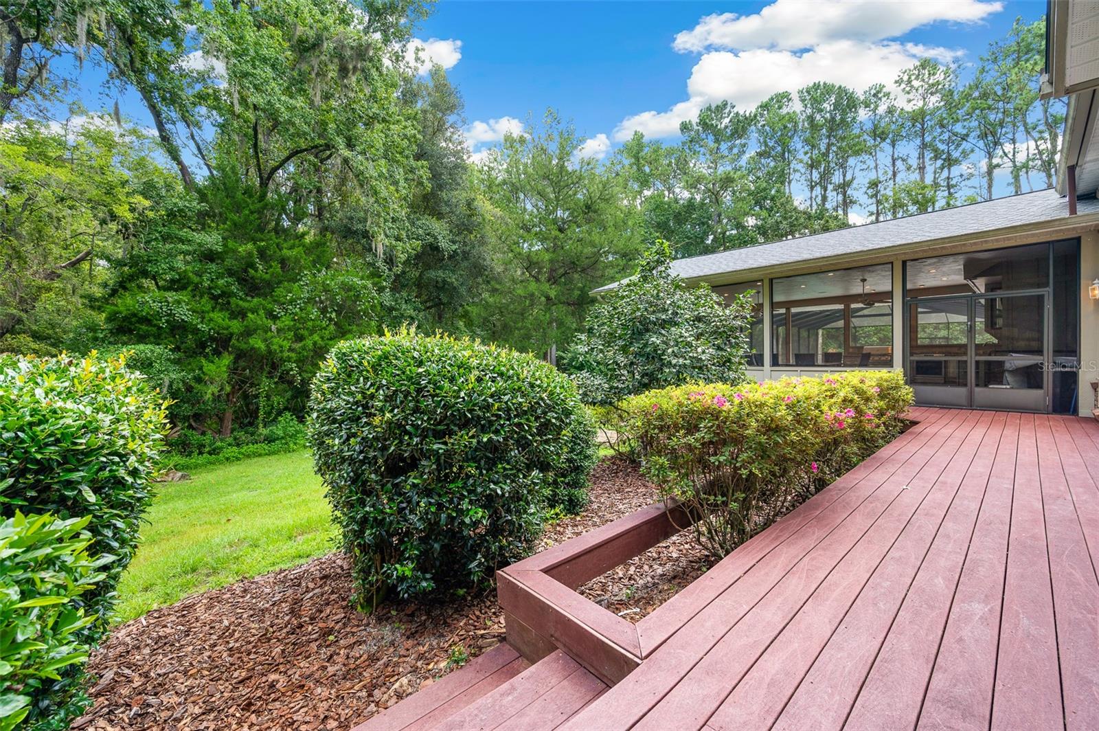 TOMOCA HILLS - Residential Lease