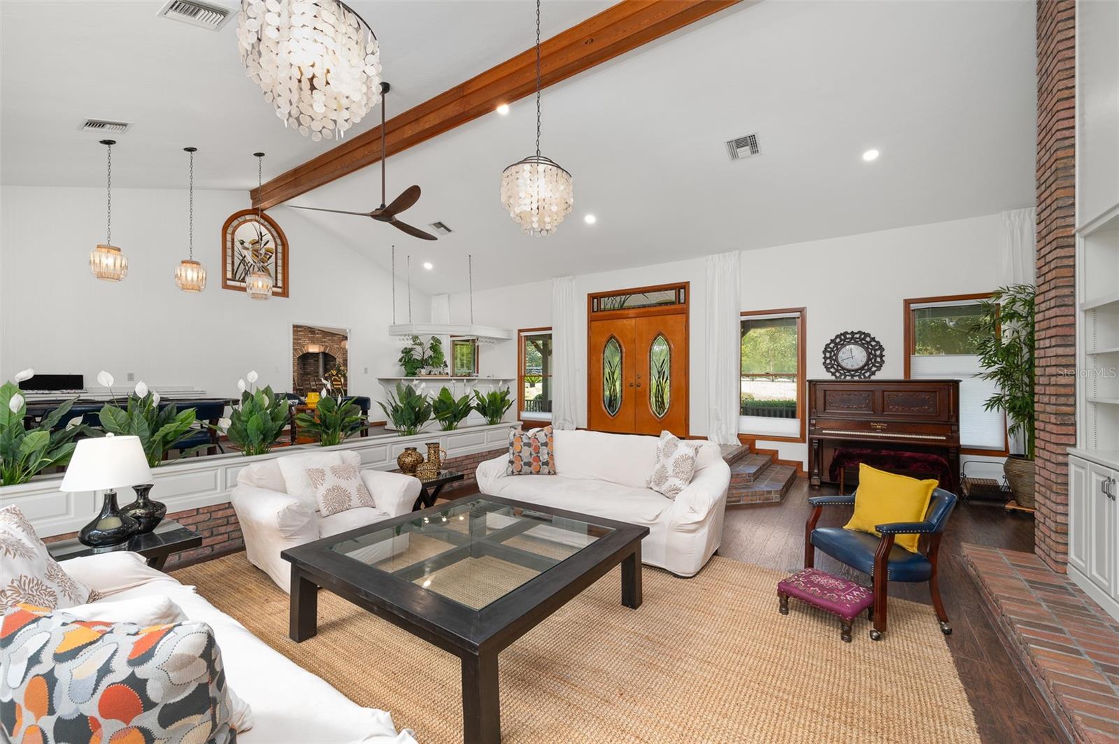 TOMOCA HILLS - Residential Lease