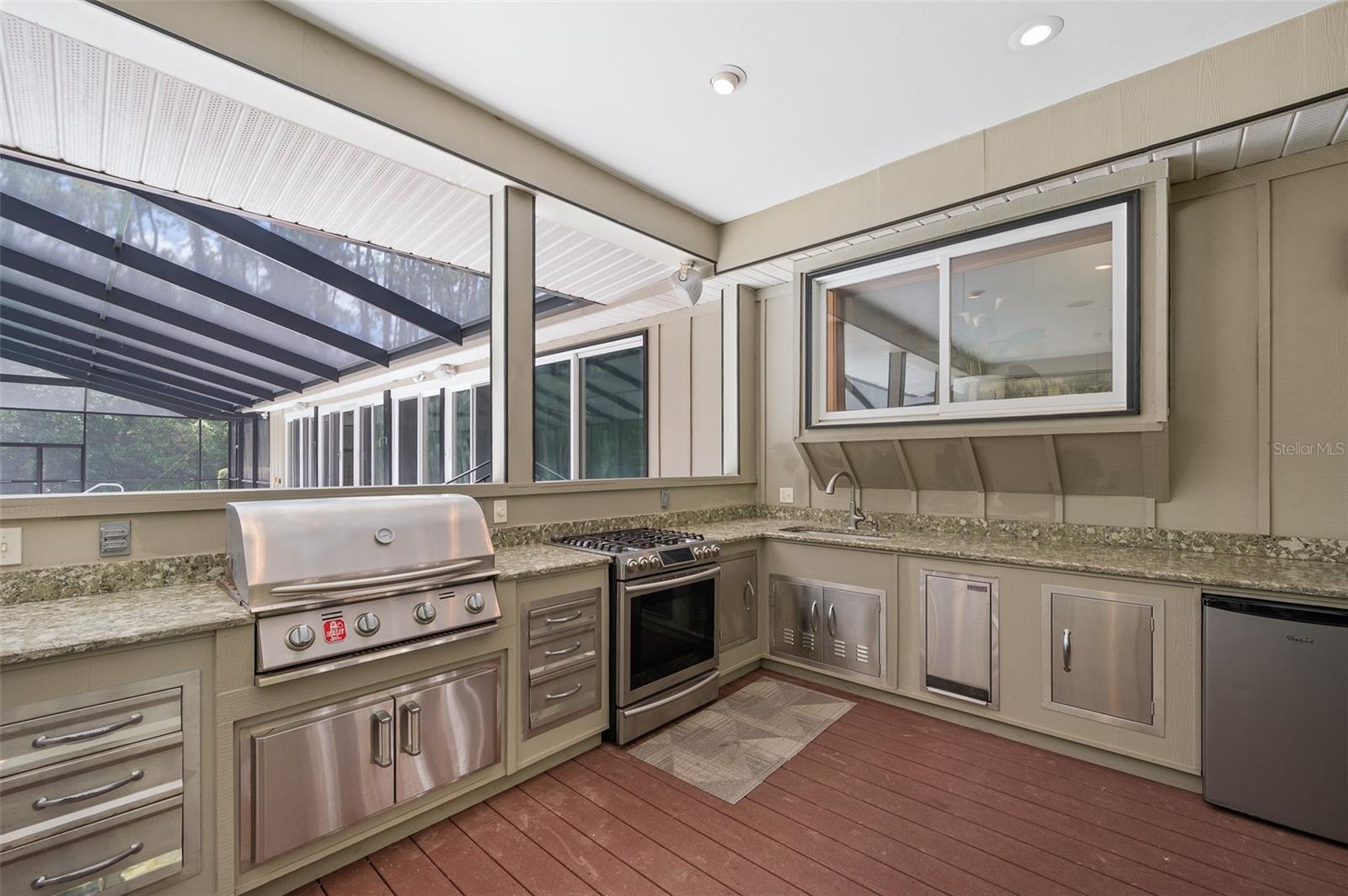 TOMOCA HILLS - Residential Lease