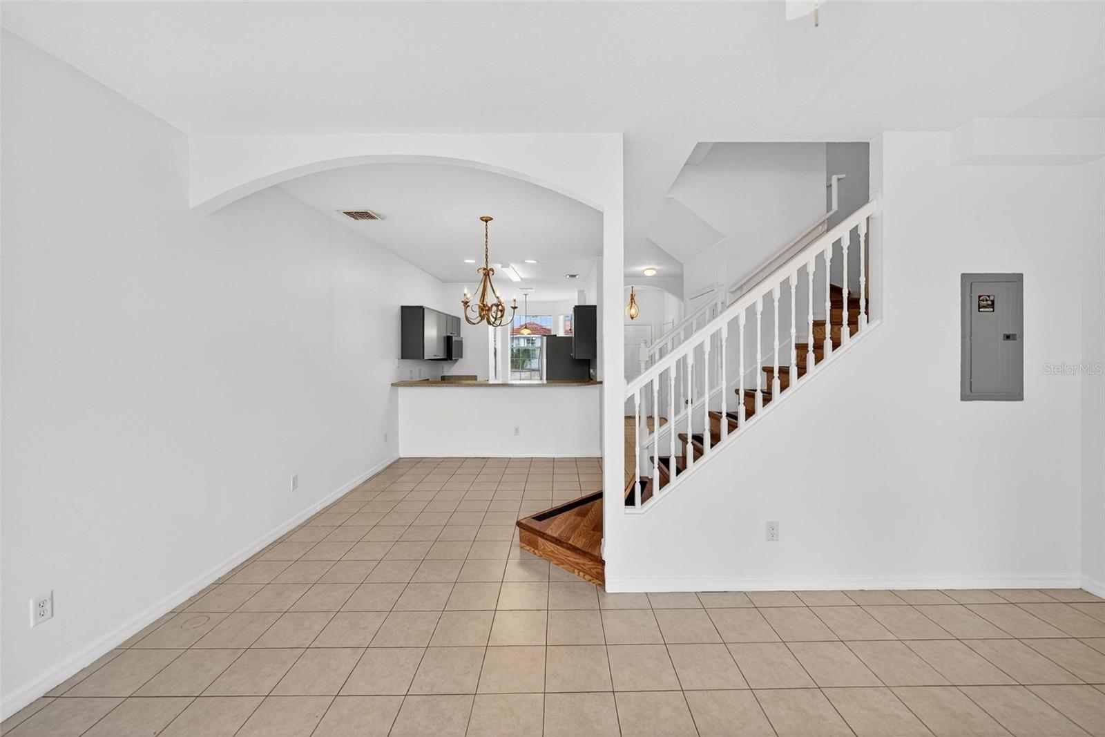 4712 HEMINGWAY HOUSE STREET