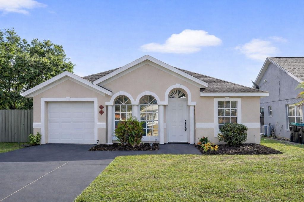 Photo of 3145 Pineda Drive, Orlando, FL 32822 (MLS # O6395482)