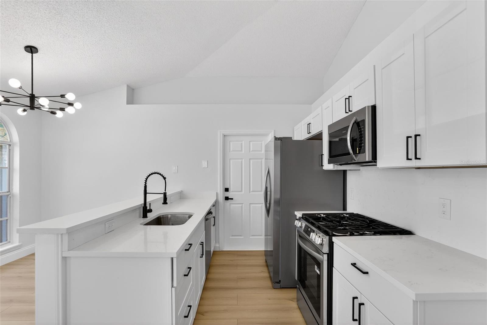 PINE RIDGE HOLLOW EAST PH 01 REP - Residential