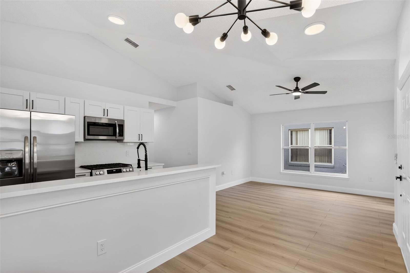 PINE RIDGE HOLLOW EAST PH 01 REP - Residential